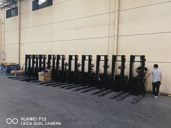 杭州叉車：貨叉起升速度過慢和不能起升的原因是什么？