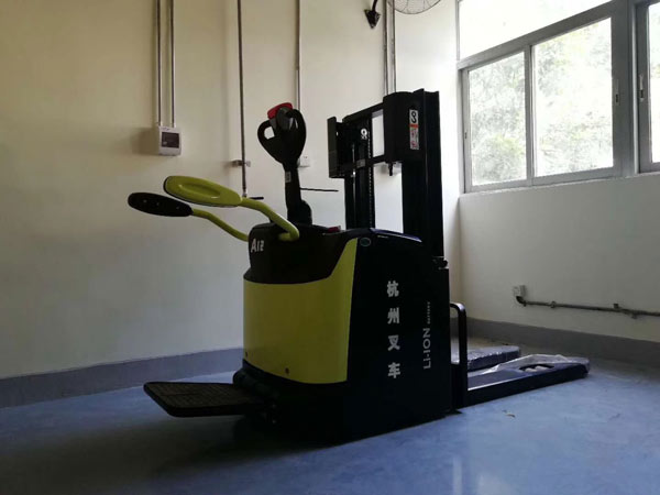 廣州杭州叉車批發(fā)，杭叉廣州拿貨貨源