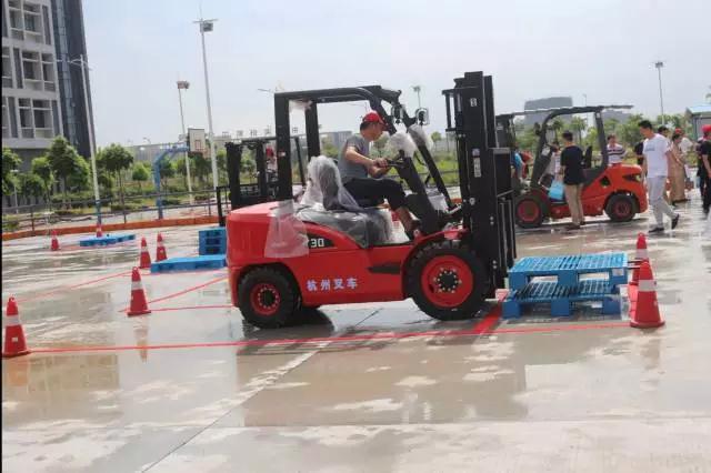 杭叉 | 叉車的總體組成結構，你知道多少？